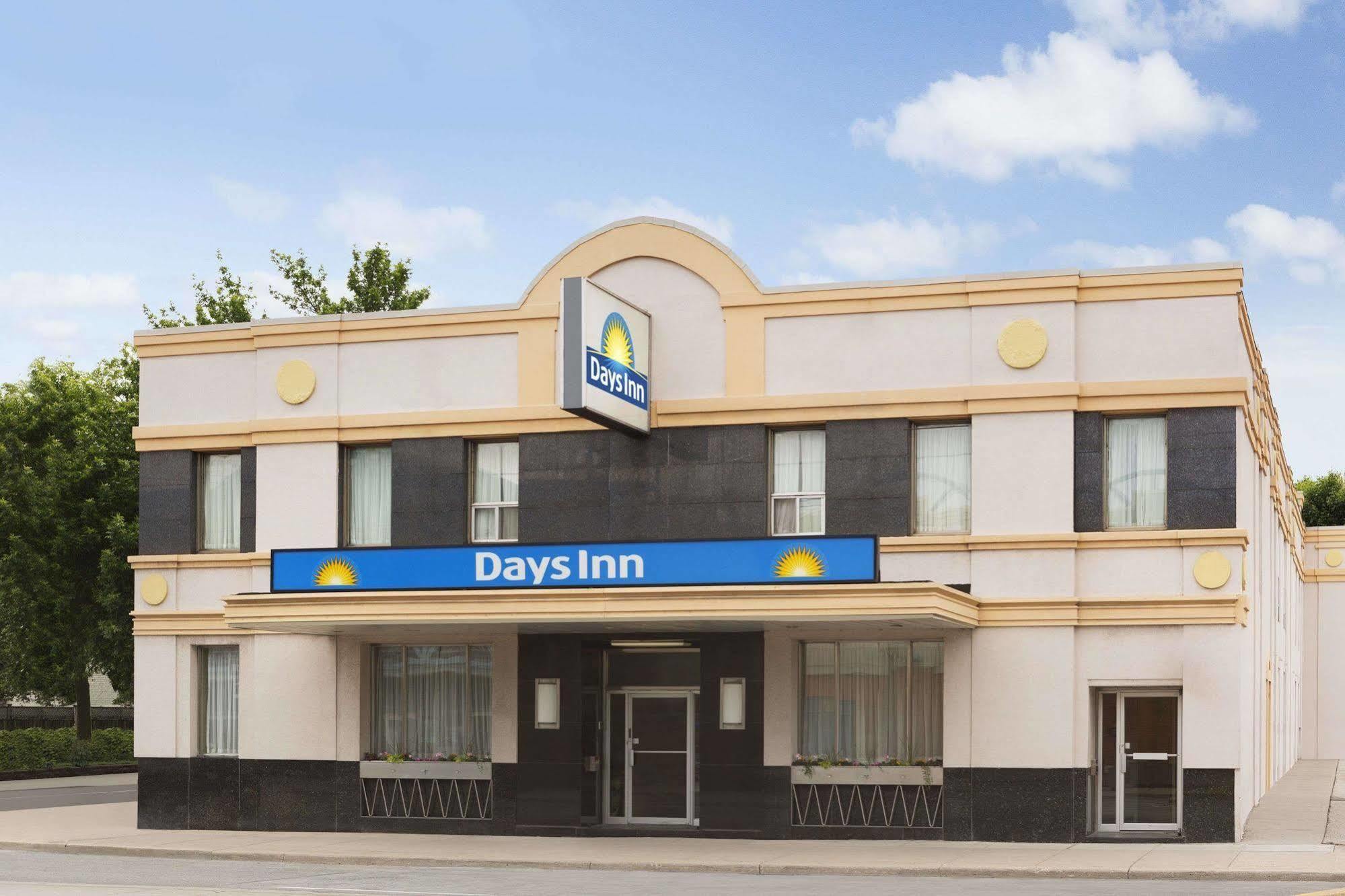Days Inn By Wyndham Toronto East Beaches 외부 사진