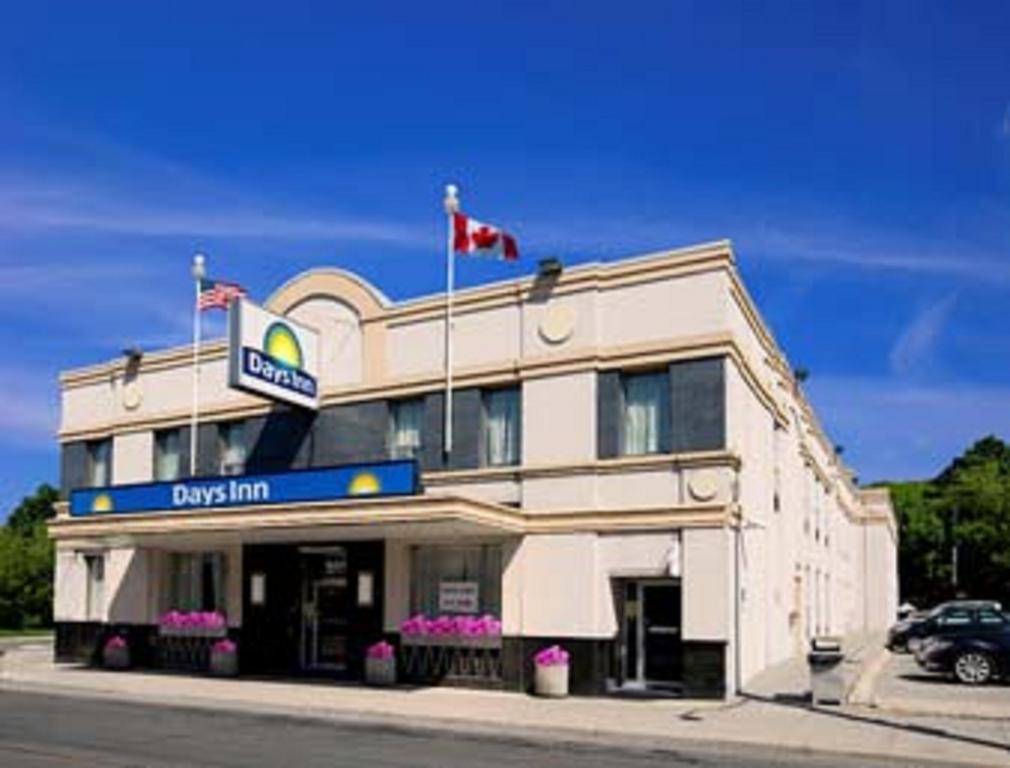 Days Inn By Wyndham Toronto East Beaches 외부 사진